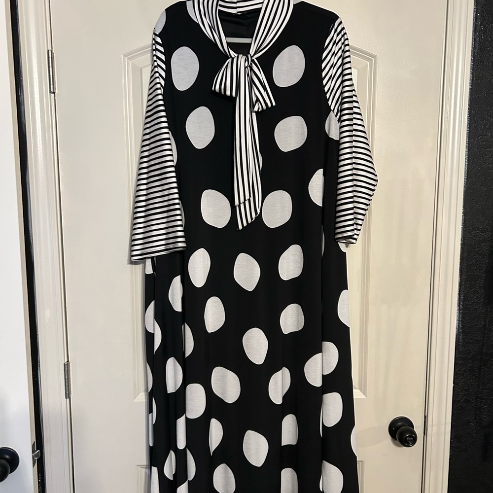 Frou Frou Collection Dress.  Size 3X